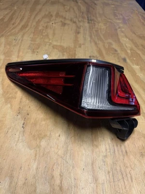 2023 LEXUS ES350 F SPORT OUTER TAIL LIGHT OEM LH DRIVER SIDE LED - Image 1 of 4
