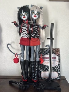 Monster High Box - Original Creeproduction Werecat Twins Meowlody And Purrsephone - Bild 1 von 5
