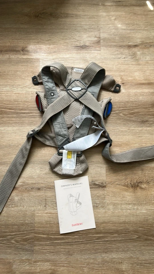 BabyBjörn Baby Cartier One Air malla 3d Foto 1 de 4