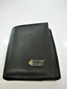 Billetera triple Buick Grand National grano superior cuero negro protegida RFID - Imagen 1 de 3