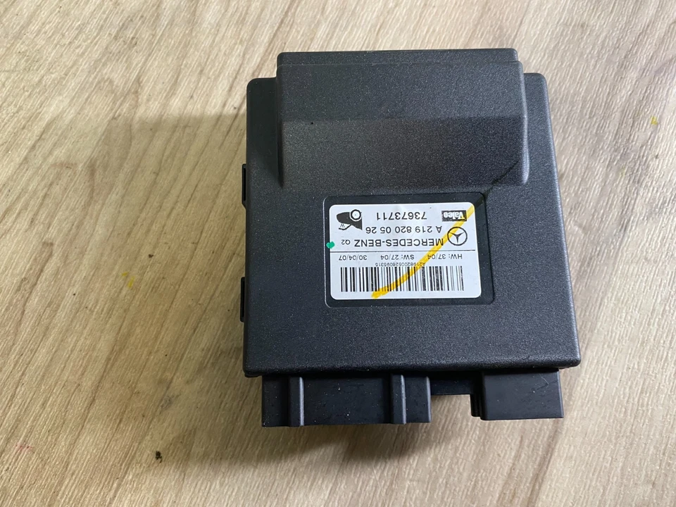 MÓDULO DE CONTROL TAPA MALETERO TRASERO MERCEDES BENZ CLS550 CLS63 OEM 06-11 Foto 1 de 3