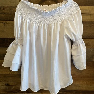 Blusa campesina Kara Chic de NF OSFM blanca mangas con volantes Foto 1 de 4