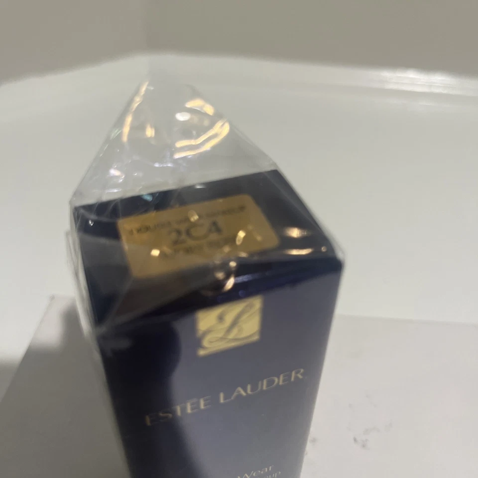 Estee Lauder Double Wear Stay-in-Place foundation~Choose Your Shade~1.0 Oz/30 ml - Image 1 of 1