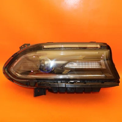 Faro derecho Dodge Charger 2015 2016 2017 2018 2019 2020 xenón led OEM Foto 1 de 4
