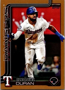 2025 Topps Series 2 Baseball - Gold - Ezequiel Duran - #589 - /2025 - Rangers - Picture 1 of 2