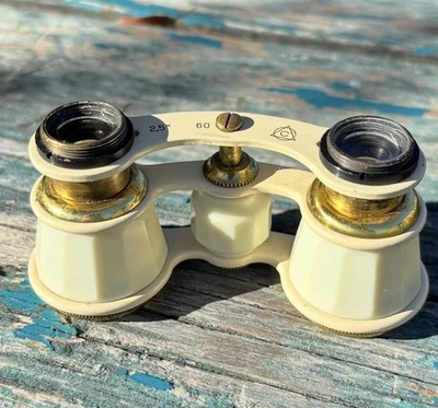Vintage Soviet Bakelite Opera Glasses AKA Theater Binoculars 2.5x Magnification - Image 1 of 4