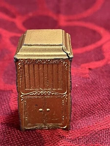Vintage Tootsie Spielzeug Metall Goldton Victrola Phonograph Schrank Puppenhaus - 6734 - Bild 1 von 10