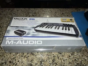 M-AUDIO Mid Air 25 Key Wireless USB MIDI Controller Synthesizer - Picture 1 of 6