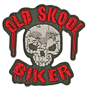 Parche bordado antiguo para motociclista Skool estilo vintage insignia moral hierro en 4 pulgadas - Imagen 1 de 3