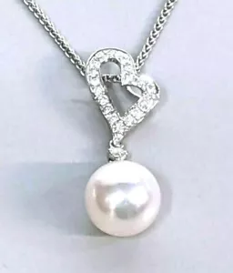 Ciondolo cuore con perle bianche Akoya 8,5-9 mm, oro bianco 14 carati, NUOVO - Foto 1 di 3
