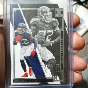2022 Panini Impeccable Derrick Henry #99 Silver /75 - Bild 1 von 9