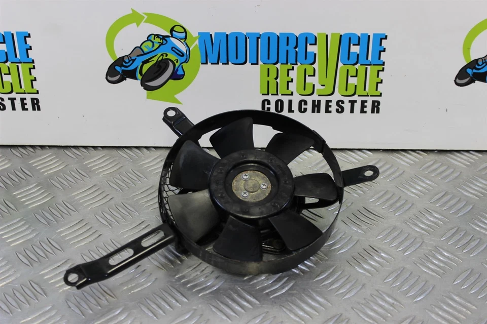 Ventilador de radiador Suzuki GSXR 1000 K3 K4 2003 2004 GSXR1000 B044 - Imagem 1 de 4