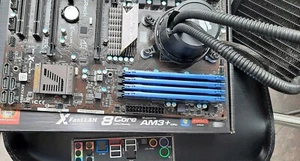 ASRock 970 Extreme 3 + AMD FX 6100 + Kingston 16 GB + CORSAIR H 50 Wasserkühlung - Bild 1 von 20