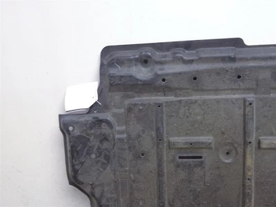 Cubierta protectora contra salpicaduras de batería trasera Nissan Leaf 2011-2012 de plástico 748N3-3Na0a Foto 1 de 4