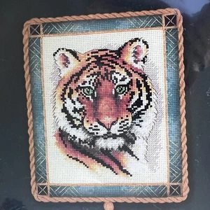 Ungeöffnet Dimensions Golden Nuggets KREUZSTICH SET Dramatic Tiger Portrait - Bild 1 von 9