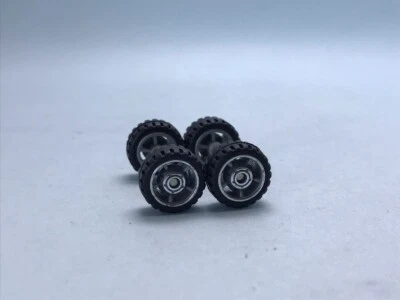 FR03 Matchbox 1:64 Real Riders # 5 radios todoterreno 10 mm gris, ruedas largas de goma Foto 1 de 4