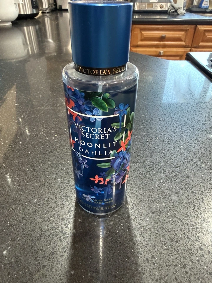 Victoria's Secret Moonlit Dahlia Fragrance Mist 8.4 FL Oz