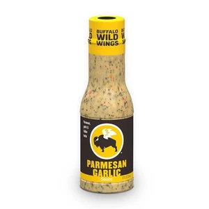 Salsa de ajo parmesano Buffalo Wild Wings, 12 fl. Salsa de inmersión perfecta de oz... - Imagen 1 de 8