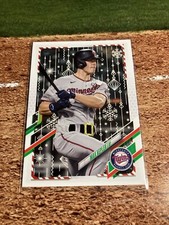 2021 Topps Holiday Max Kepler Santa Belt SP Photo Variation Minnesota Twins