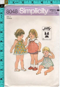 Vestido o jersey y flores Jiffy® para niños pequeños © 1977 Simplicity 8048 2T - Imagen 1 de 5