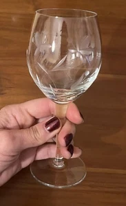 Clear Etched Floral Wine Glass Depression Glass 6 1/2 Inches Tall Holds 6 oz. - Picture 1 of 6