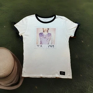 Taylor Swift 1989 Polaroid World Tour Double Sided Ringer Shirt Women's XL - Picture 1 of 8