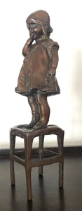 Juan CLARA Bronze Statue Mädchen auf Stuhl bezaubernd! - Bild 1 von 19