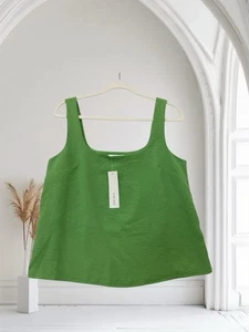 Timing Women’s Sleeveless Top Size Small Green Bold Minimalist Chic NWT - Picture 1 of 17