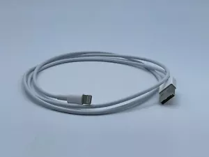 Genuine OEM Apple iPhone Lightning to USB Cable Charger Cord 1M Original - Picture 1 of 3