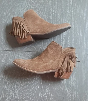 Botín de gamuza genuina con flecos Lucky Brand Freedah botín camel/miel talla 9 Foto 1 de 4