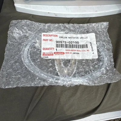 08-12 NUEVO OEM TOYOTA RAV4 PARRILLA DELANTERA CROMO EMBLEMA 2008 2009 2010 2011 2012 Foto 1 de 2