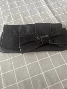Ted Baker Black Leather Clutch Bag With Bow To Front Good Size - Picture 1 of 4