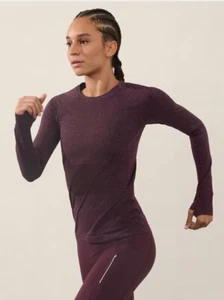 Athleta Momentum Seamless Daumenloch-Top, Spiced Cabernet Glanz, Large, Neu mit Etikett - Bild 1 von 6