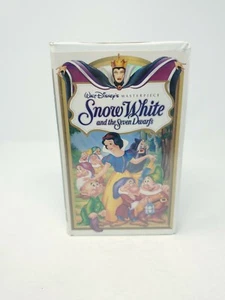 Snow White and the Seven Dwarfs (VHS Tape) Walt Disneys Masterpiece Clamshell - Picture 1 of 7