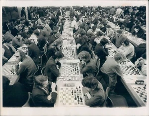 Press Photo Rows & Rows of Chess Sets & Players Tournament - Picture 1 of 2
