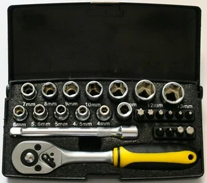 XTRADE 1/4" DRIVE 25PZ SET PRESE IN VALIGETTA X0900017 - Foto 1 di 1