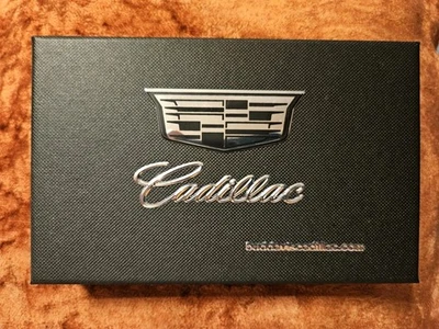 Juego de bolígrafo y llavero Bud Davis Cadillac Foto 1 de 4