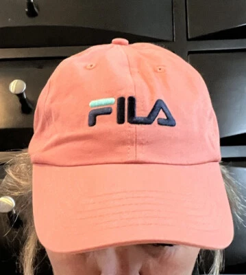 Gorra ajustable FiLA para damas en melocotón/naranja talla única de algodón nueva sin etiquetas Foto 1 de 4