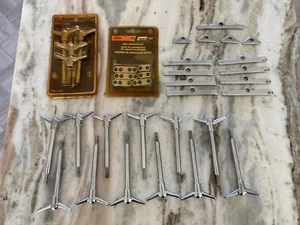 Valve Cover Hold Downs parts lot- Spectre #5320 - Picture 1 of 5