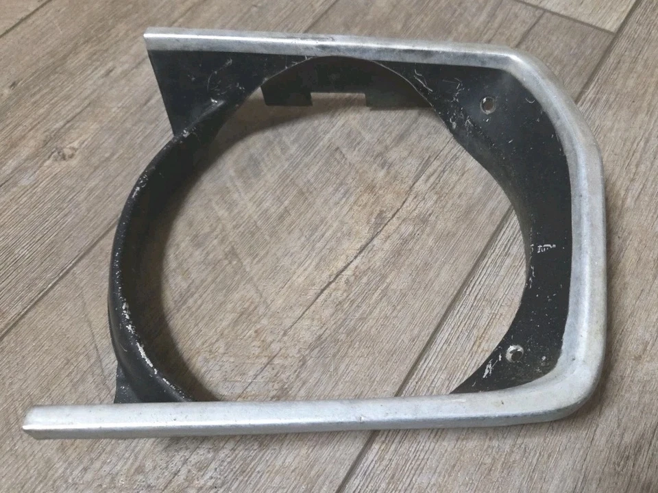 1970 1971 1972 Plymouth Scamp Duster Valiant izquierda izquierda izquierda faro bisel OEM Mopar Foto 1 de 3