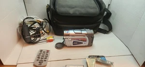 JVC GR-D70U Camcorder Digital Video Camera Mini DV Player VCR 700x w/Accessories - Picture 1 of 12