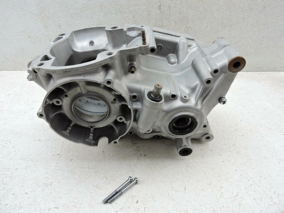 Carcasas motor cárteres motor Suzuki PE400 vintage Enduro T961 Foto 1 de 4