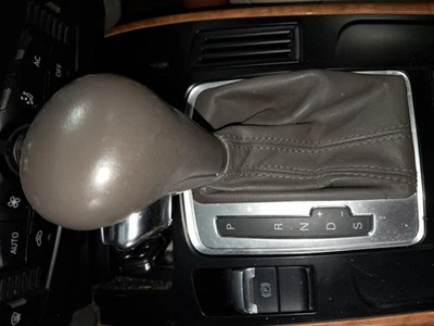 AUDI A5   2010 Transmission Shift 446730 - Image 1 of 4