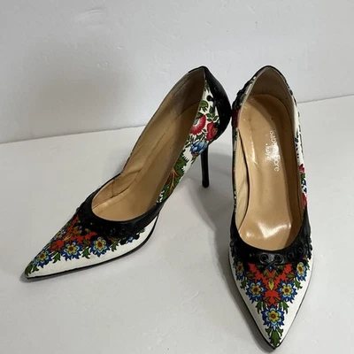 ISABELLA FIORE Flower Pattern Fabric & Black Leather Pumps In Box Beautiful - Image 1 of 4
