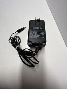 Direct Plug-In Class 2 Transformer VC 11615R 120V 50- 60Hz 5V DC 600mA FW 1299 - Picture 1 of 3
