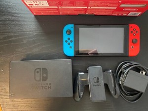 HAC-001 Nintendo Switch 32GB Neon Red and Neon Blue (potentially unpatched)