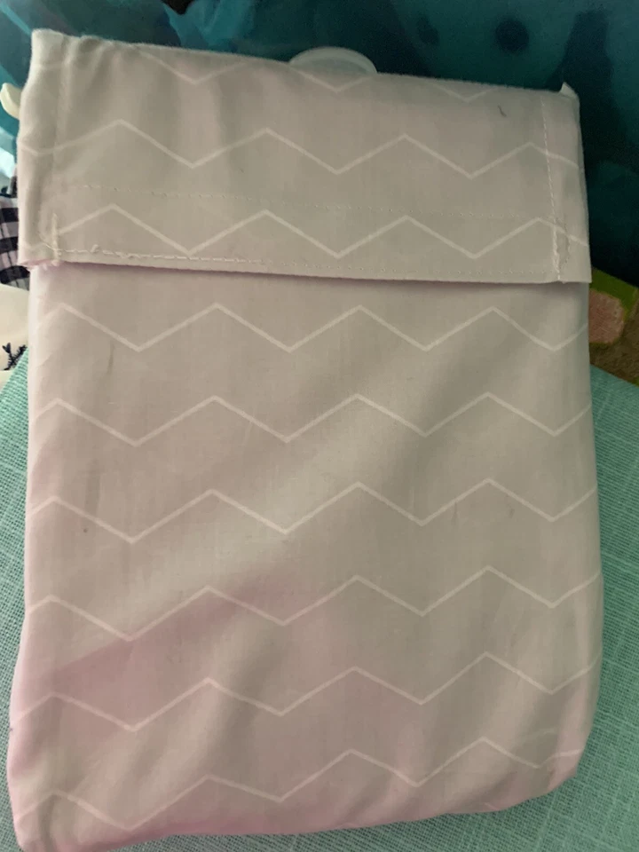 Детская простыня Cloud Island Circo Chevron Dot на резинке новая серая - Изображение 1 из 1