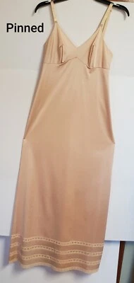 De Colección Gossard Artemis 34 Beige Maxi Deslizamiento Completo Correas Ajustables Borde de Encaje EVC Foto 1 de 4