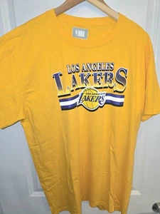 โ๐ฅ Maglietta NUOVA XL LA Lakers Oro Viola Autentica NBA Tee | Nuova senza etichette | - Foto 1 di 5