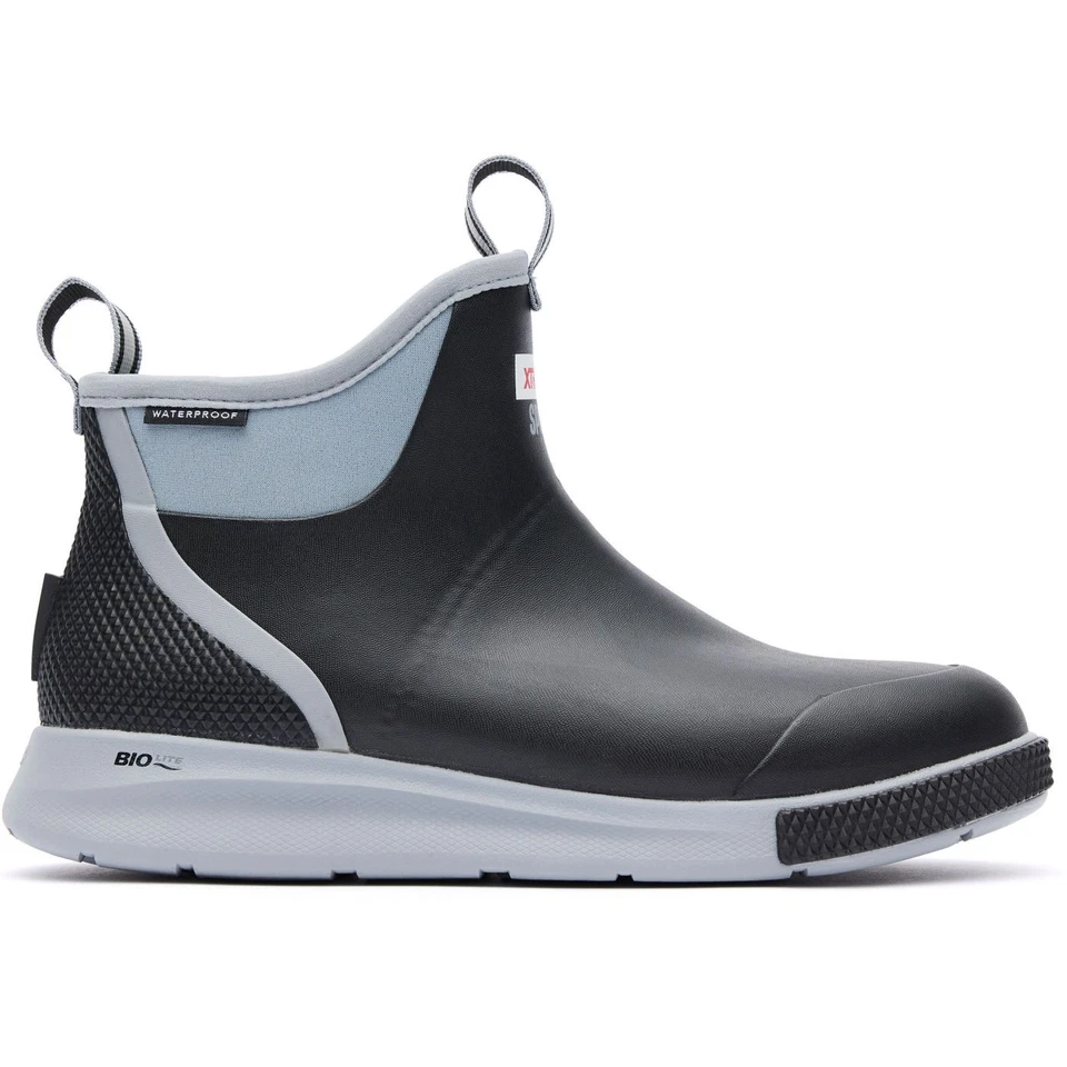 Botas deportivas XTRATUF negras con cubierta al tobillo - calzado impermeable para pesca y cubierta Foto 1 de 4